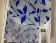 Набор сервировочный 4 тарелки средние, 1 большая и сольника   2000₽