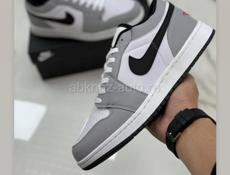 В магазине империя обуви скидки 