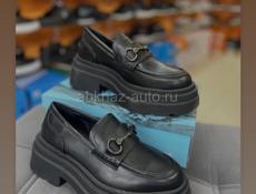 В магазине империя обуви скидки 