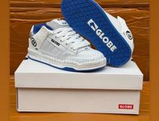 В магазине империя обуви скидки 