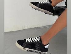 В магазине империя обуви скидки 