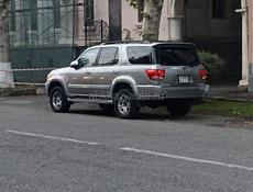 Toyota Sequoia