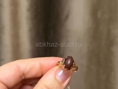 Продаю кольца золотые 