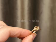 Продаю кольца золотые 