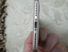 Телефон, в нерабочем состояний,дела по плате, аккумулятор 77%,64гига,продажа либо обмен на айфон 6-7!