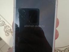 Телефон, в нерабочем состояний,дела по плате, аккумулятор 77%,64гига,продажа либо обмен на айфон 6-7!