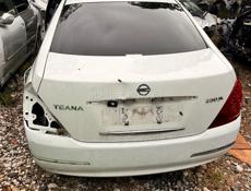 Машина на запчасти