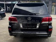 Lexus LX