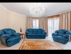 Диван и два кресла 