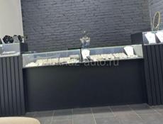 Продаётся витрина под украшения