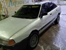 Audi 80