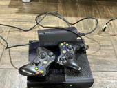 Продаю Xbox 360e прошитый