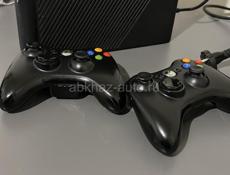 Продаю Xbox 360e прошитый