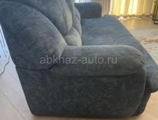 Диван и два кресла 