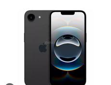 Айфон 16 Е в черном цвете 