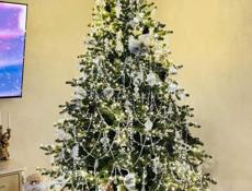 Высокая ёлка 2,30 м для идеального Нового года