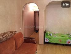 Сдается уютная 2х комнатная квартира , в городе гагра на первой береговой линии 3мин до пляжа 