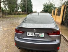 Lexus IS