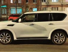 Infiniti QX56