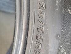 235 55 R20 