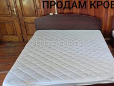 Кровати с матрасами б/у