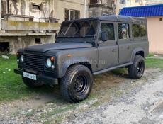 Land Rover 110 Defender