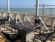 Столы с закаленным остеклением 