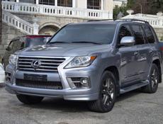 Lexus LX