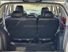 Mitsubishi Outlander XL