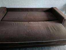 Диван раскладной в хорошем состоянии.Доставка 