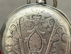 Антикварные часы