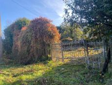  Продаётся участок со старым домом в г. ОЧАМЧЫРА рядом с "Шестнадцати этажкой"🔥