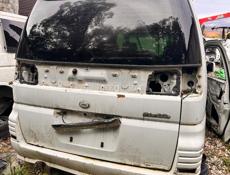 Nissan Elgrand на запчасти