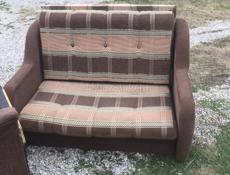 Продам два дивана бу 