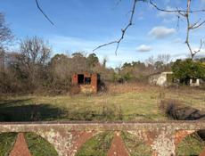 Продаётся земельный участок, район Аэропорта 1,3га земли подойдёт под любую коммерческую организацию строительство коттедж, или гостиницу участок ровный , со всеми документами очень срочно