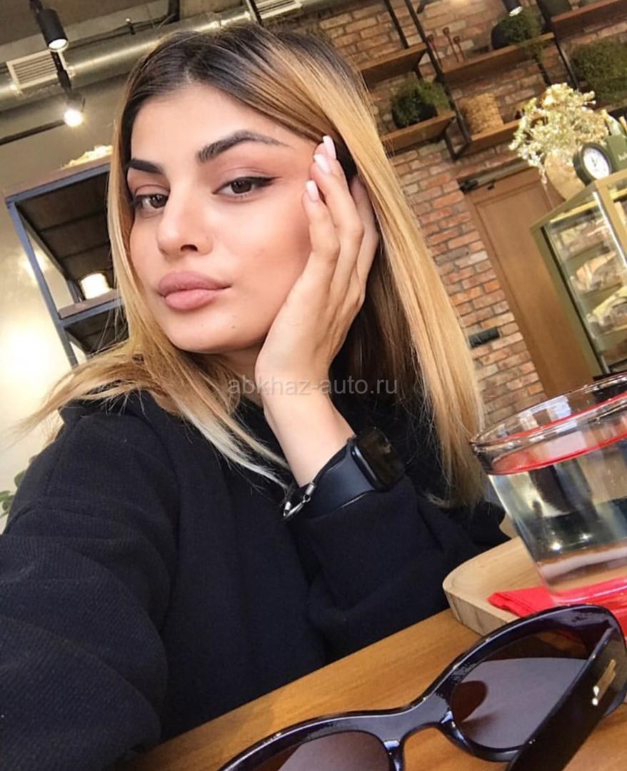 Ищу работу , рассматриваю варианты  : 30- лет , серьёзный ответственный работник . 