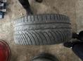 Продаю шину Michelin  245/40/18
