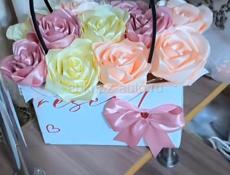 Прекрасный подарок для вашей дамы плюс будете держаться очень долго 