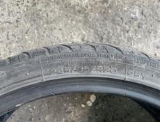 R20 295/35 R20 245/35