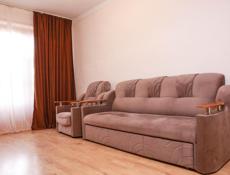 Сдается 3х комнатная квартира в центре длительно 