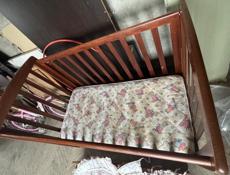 Продаю кроватки 