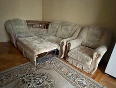 Угловой диван с кремлом