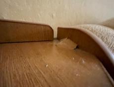 Угловой диван с кремлом