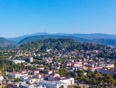 УЧАСТОК ПОД НОВОСТРОЙКУ У ЦЕНТРА СУХУМА