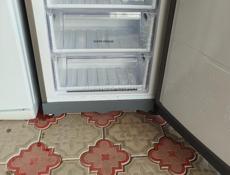 Холодильник двухкамерный