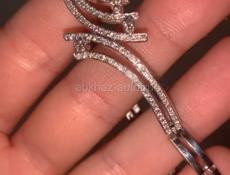 Продам Золотовой браслет с бриллиантами-недорого.