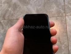 Продаю айфон 11 