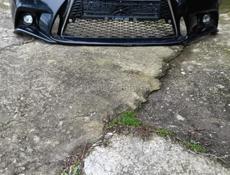 Бампер в отличном состоянии 