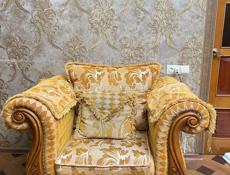 Продаются 2 дивана и 2 кресла 