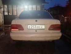 Mercedes-Benz 200-Series